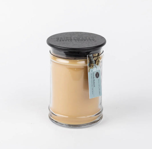Bridgewater -18.5oz Large Jar Candle - Fresh Baked